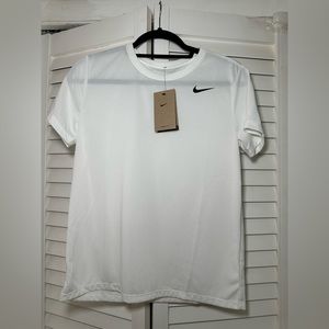 WHITE NIKE DRY FIT TOP